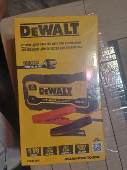 NEW DEWALT 1800A JUMP STARTER / POWER BANK