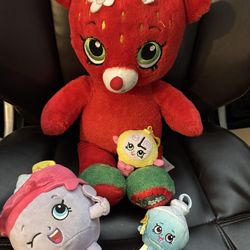 Shopkins 1 Build a Bear 2 keychains 1 plush