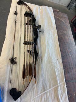 Vintage bear whitetail hunter compound bow