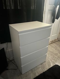 Ikea 4 drawer dresser