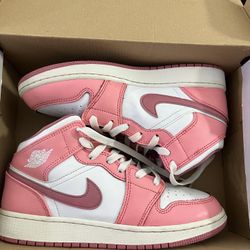 Air Jordan 1 Mid (GS)