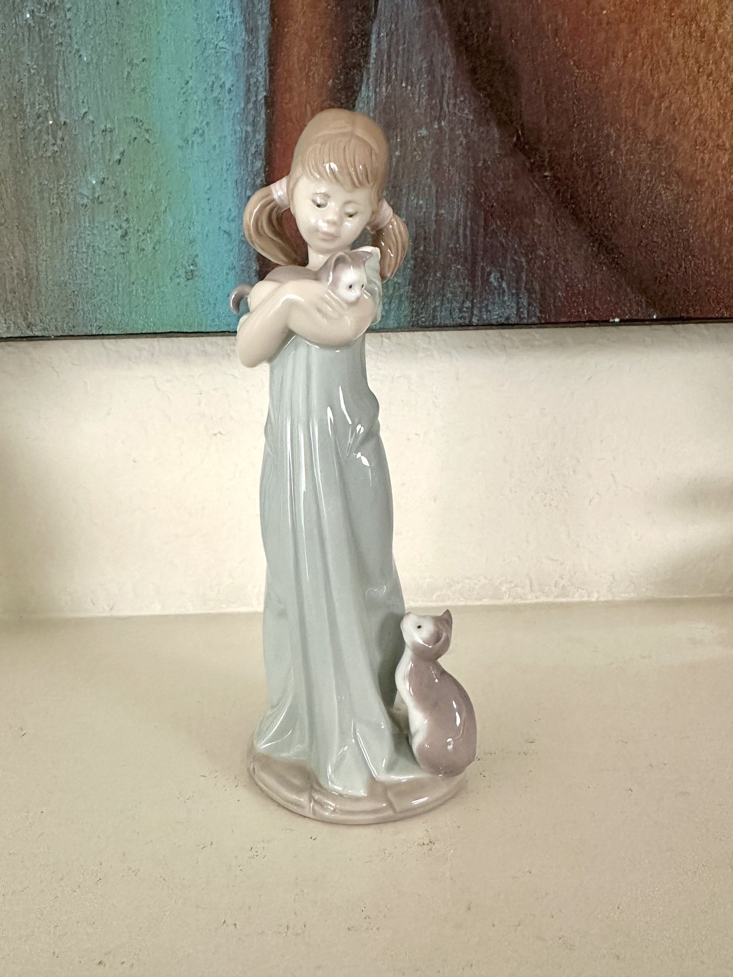 Lladro Don’t Forget Me Figurine 