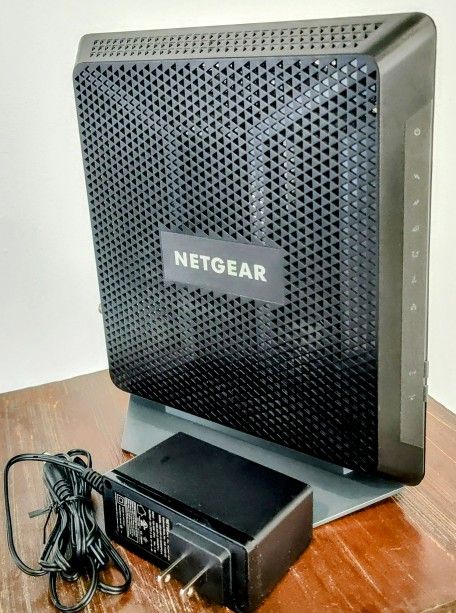 NETGEAR Nighthawk C7000v2 AC1900 Wi-Fi Cable Modem Router