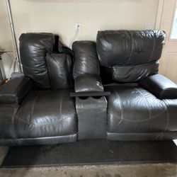 Reclining Couch/loveseat 