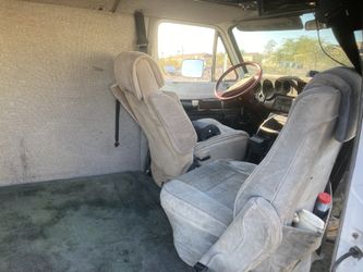 1990 Dodge Ram Van b250