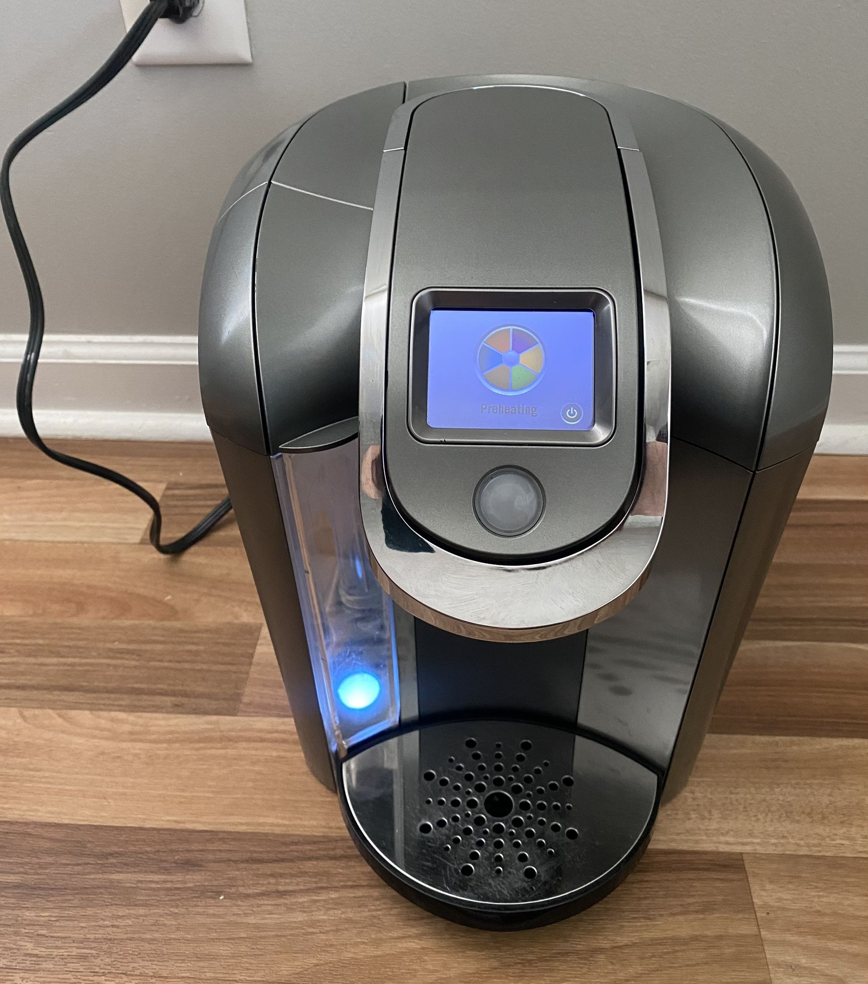Keurig 2.0 Coffee Maker Used, Touchscreen for Sale in Raeford, NC