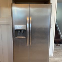 Frigidaire Refrigerator
