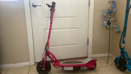 Razor electric S100 scooter Pink
