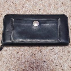 Coach Slim Accordion Leather Zip-Around Wallet