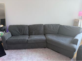 Couch with pull out