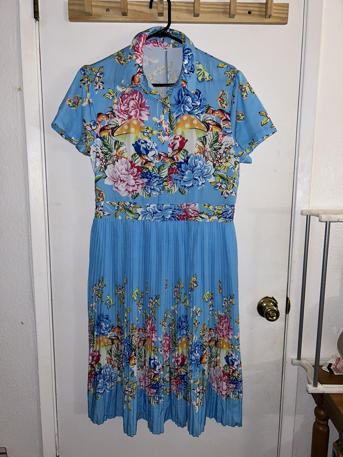 Boutique Dress Women Sky Blue Floral Mushroom Pleated Bottom Knee Length Sz XL