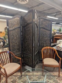 Ornate Wooden Privacy Screen
