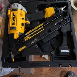 Dewalt Stapler