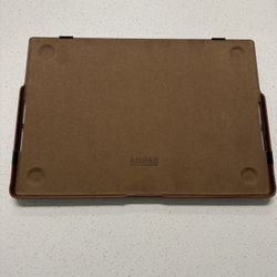 Andar (The Helm) MacBook Pro Case( Great Condition)