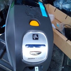 ZEBRA ZXP  SERIES 3.  I D  CARD PRINTER 