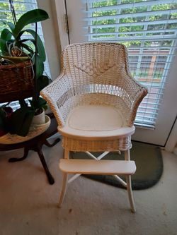 Heywood Wakefield White Wicker Youth /High Chair