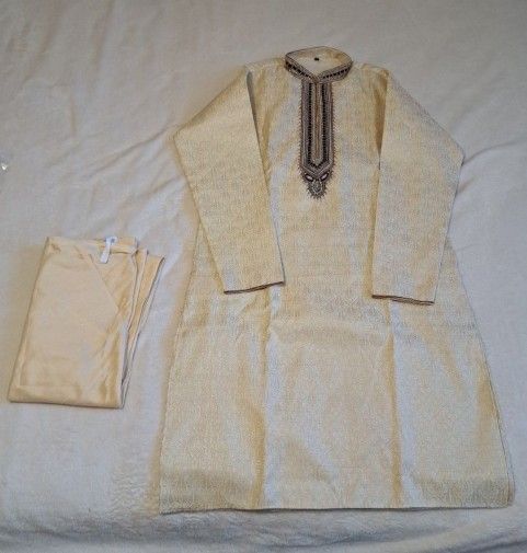 New clothes for indian men. Costumes. Suites.