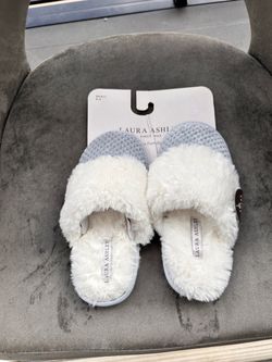 Laura Ashley Faux Fur Slippers Size Small