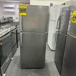 Refrigerator - Refrigerador  - Nevera 