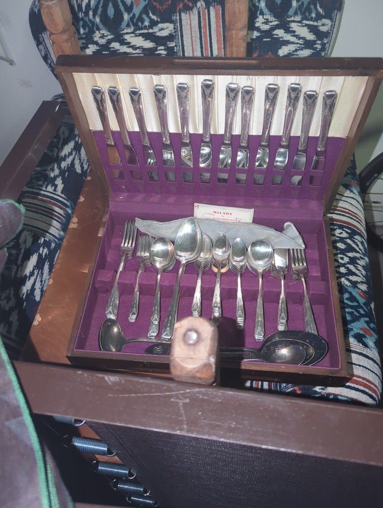 Vintage Community Silverware Set With Box