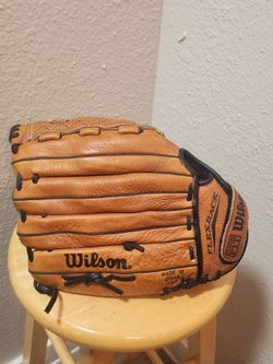 Wilson Leather Softball Glove RHT-13"