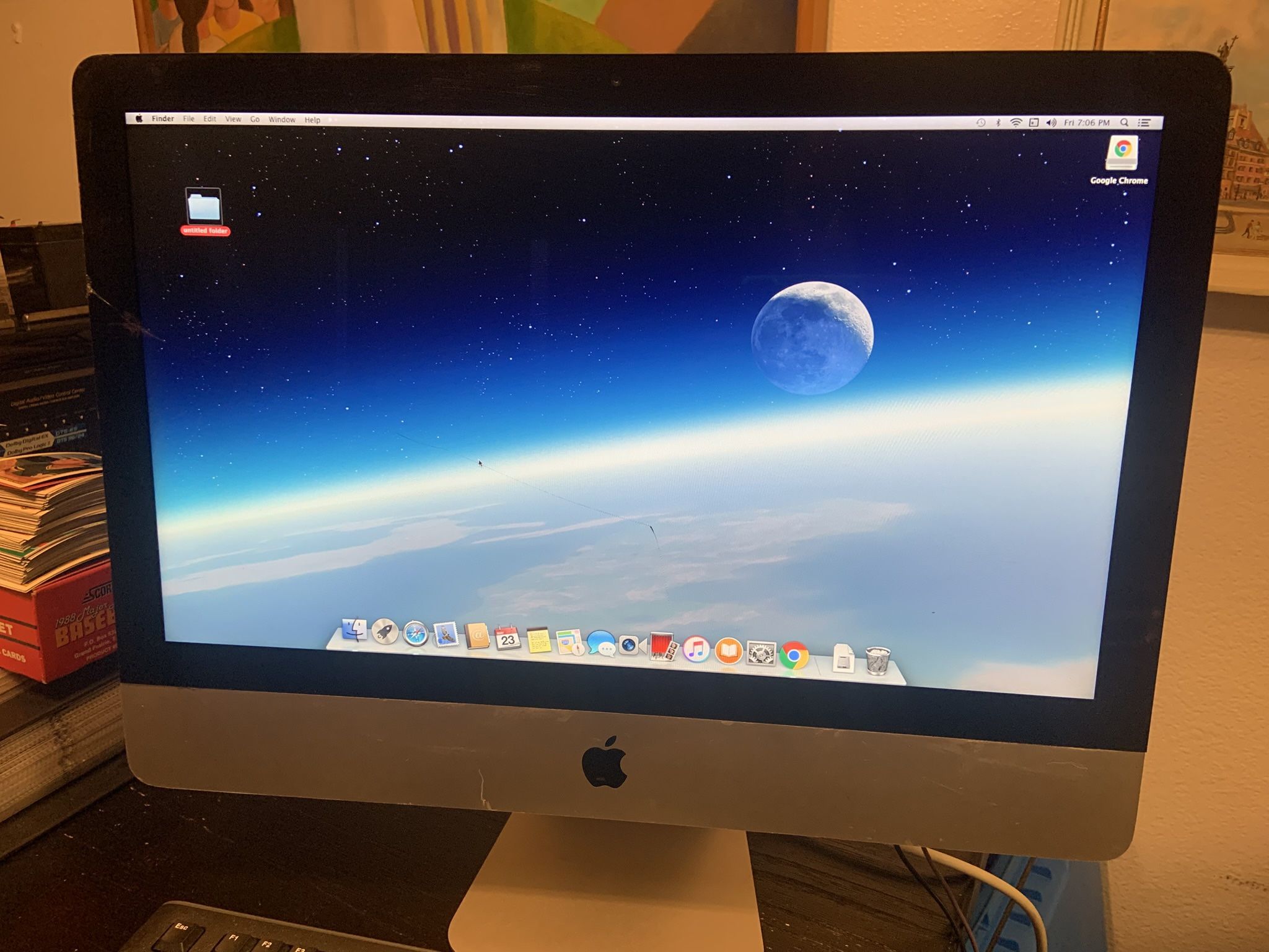 Apple iMac A1418 Works Sold as shown For Parts or Repair