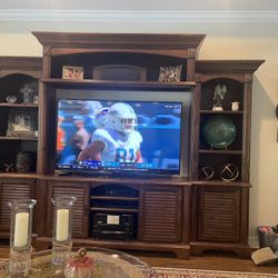 Tommy Bahama Wall Unit Excellent Condition 