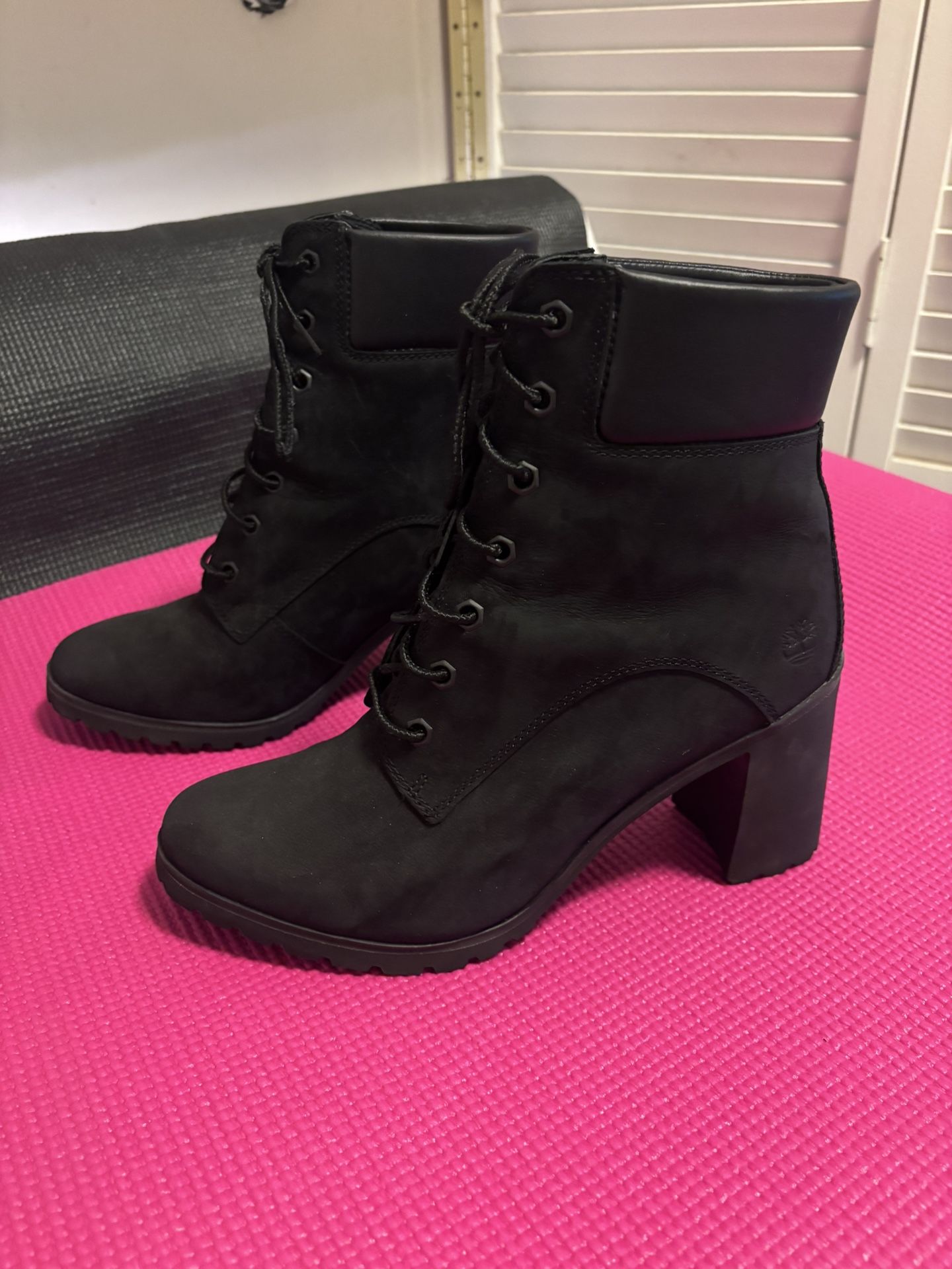 Timberland black boots Size 8.5