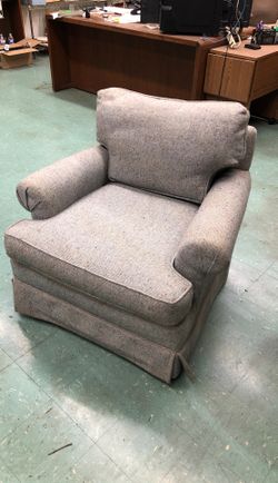Cushioned chair