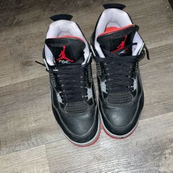 Jordan 4s