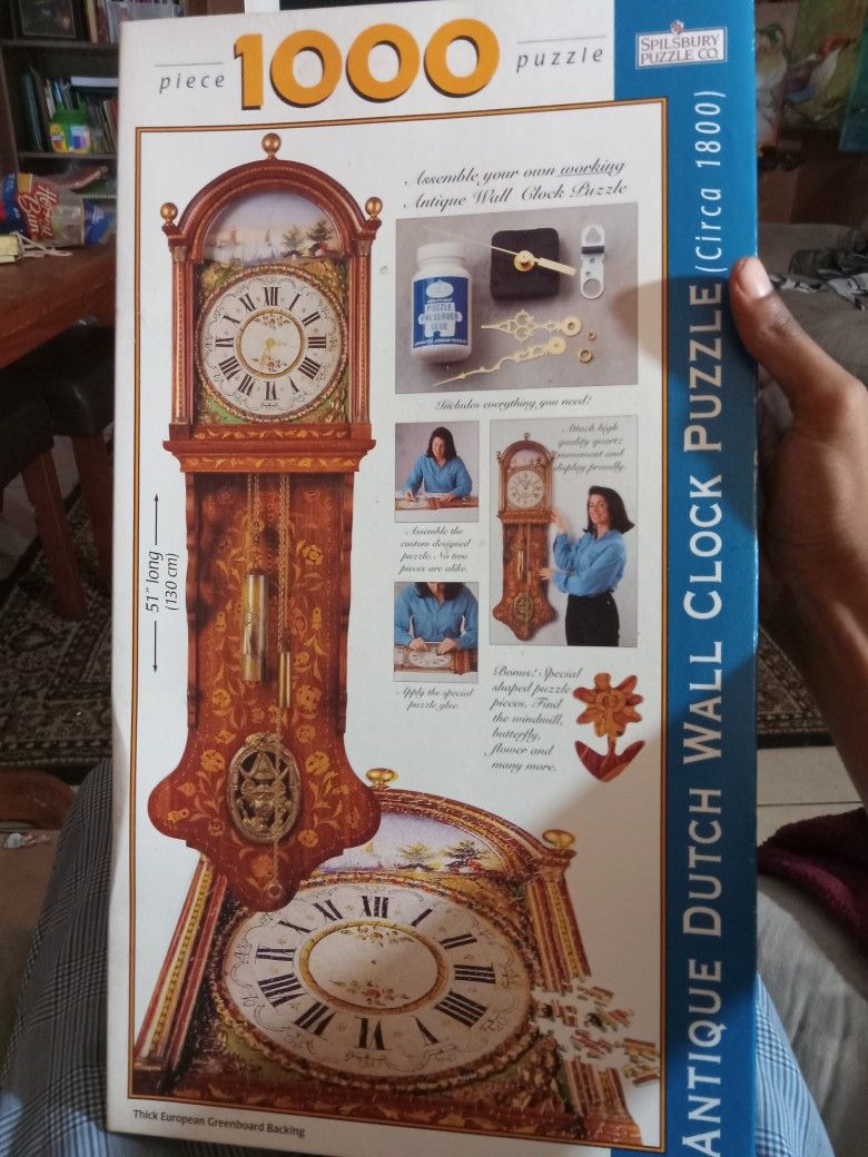 Collectible  1000 Puzzle Tim Clock