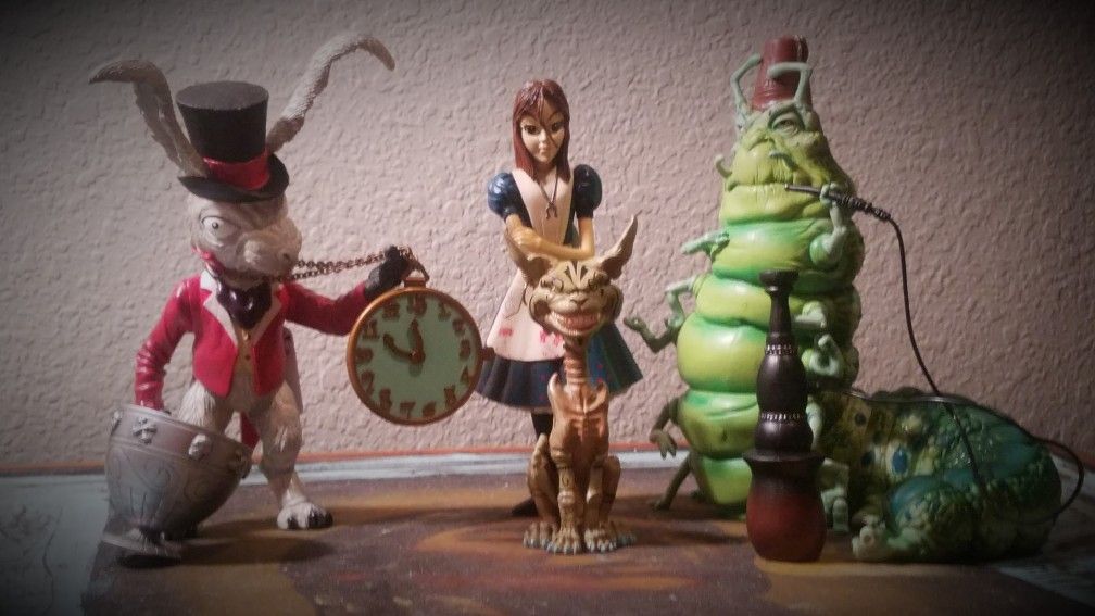 American McGee's Alice - Cat Action Figure Caterpillar and rabbit