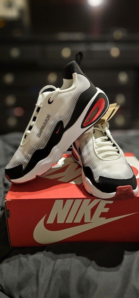 Brand New Nike Air Max Nova Size Big Boys Youth 7