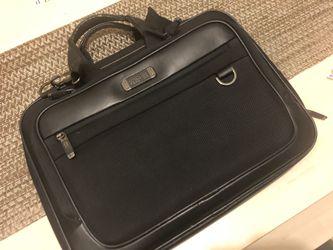 Kenneth Cole reaction 14inch lap top carry case