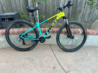 Trek Bike Model Marlin 5