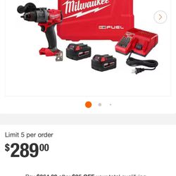 Milwaukee M18 Fuel Drill /Driver Kit 