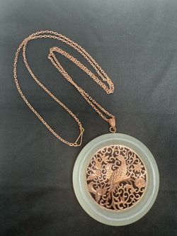 10k Jade pendant with 10k chain.