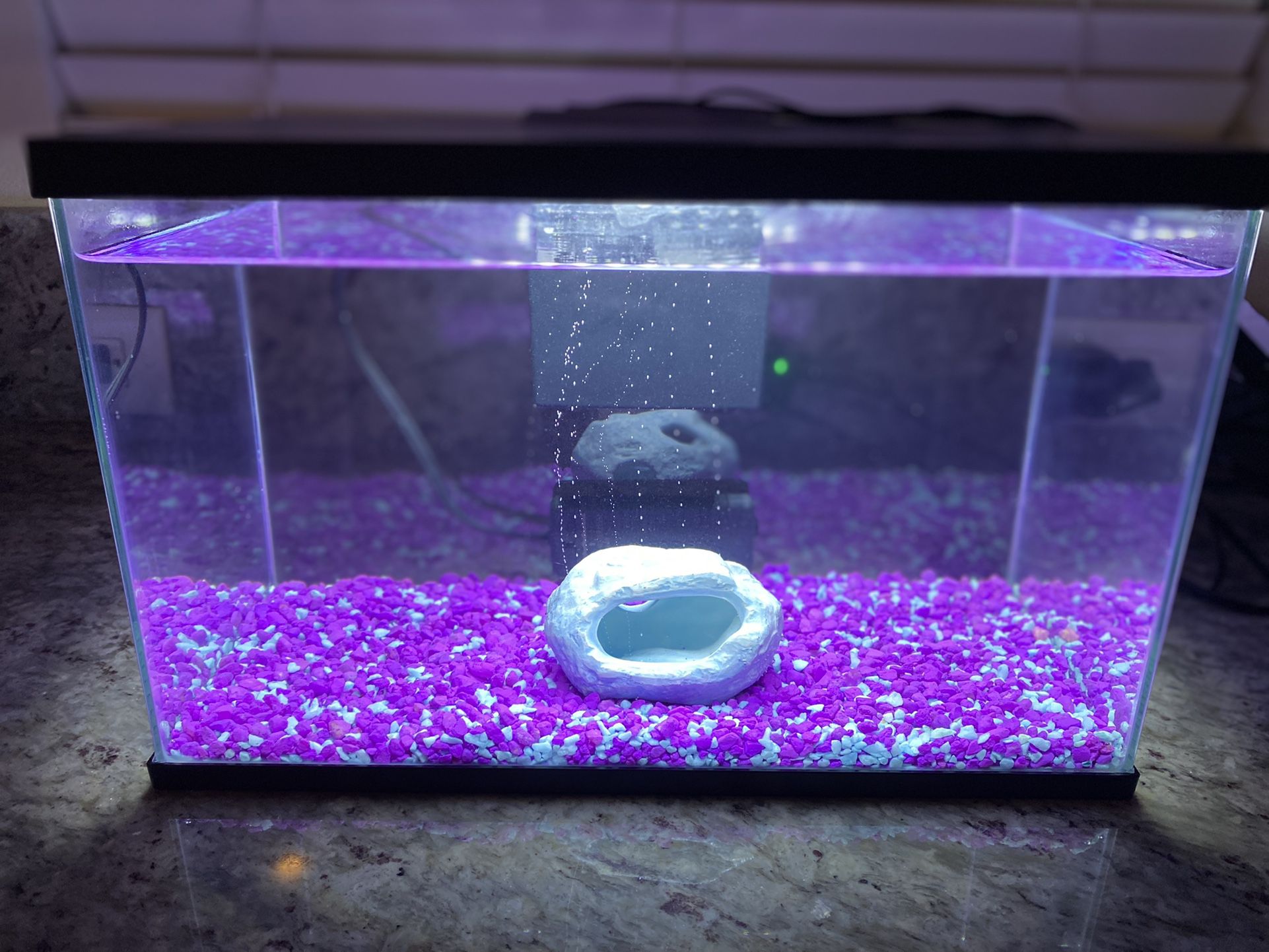 Fish Tank Aquarium Decor and Gravel 