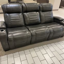 BRAND NEW DOUBLE LEATHER ELECTRIC RECLINERS W/CUPHOLDERS 