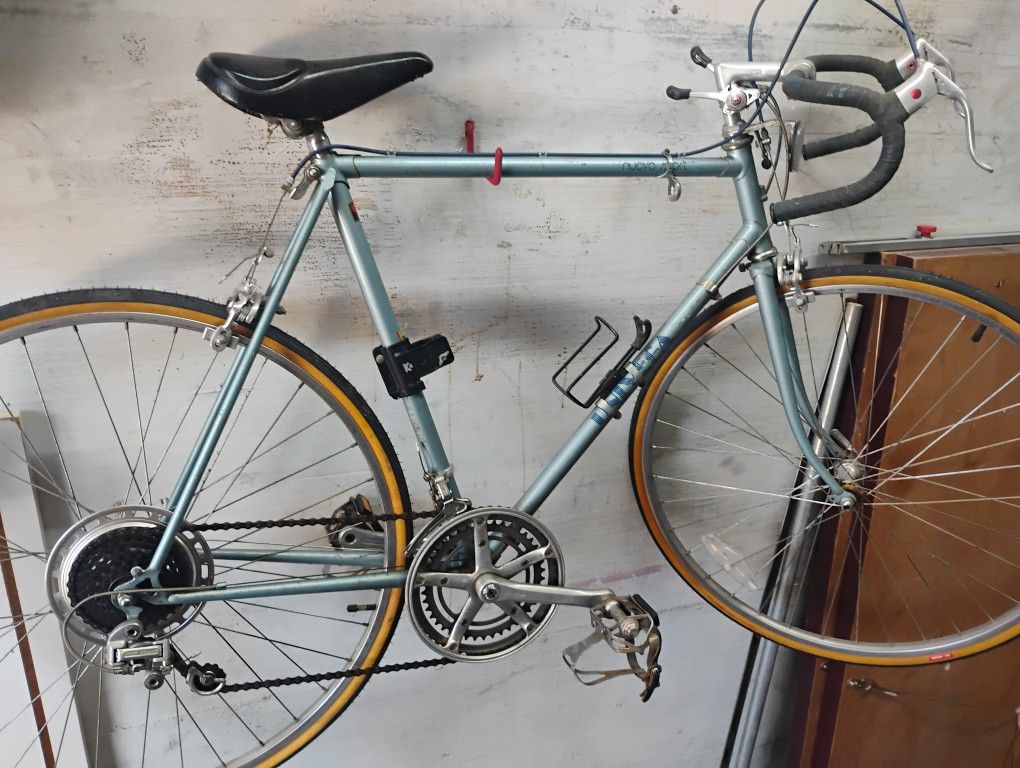 Univega Road Bike