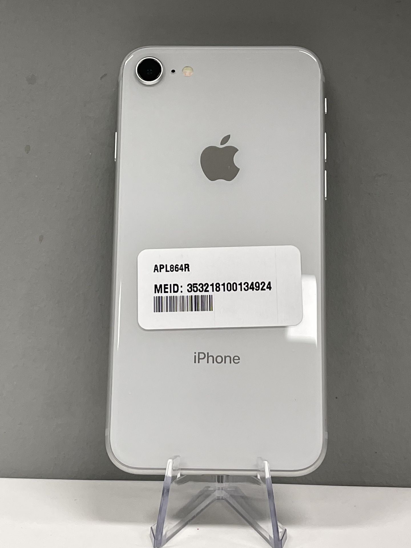 iPhone 8 64GB UNLOCKED