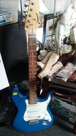 Crescent electric guitar