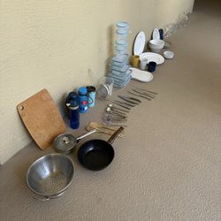 Kitchen and cooking supplies