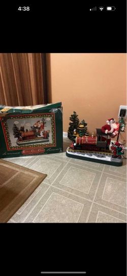 Santas choo Choo Holiday scene
