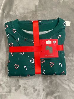 Women’s Holiday Time Cozy Candy Cane Pajama Set size XL NWT