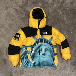 Supreme X North face Authentic Bubble Coat 