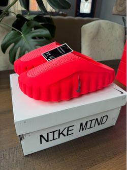 Nike Mind 001 Slide Solar Red Size 11W/9.5M Brand New
