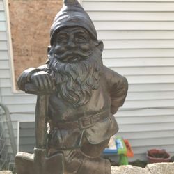 🔥‼️👀 Big Stone Gnome With Copper Looking Paint Finish Message Me For Other Pricing 