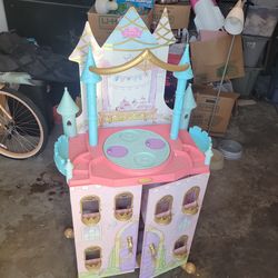 Disney Princess dream house doll house