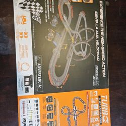 PISTA DE AUTOS DE ALTA VELOCIDAD